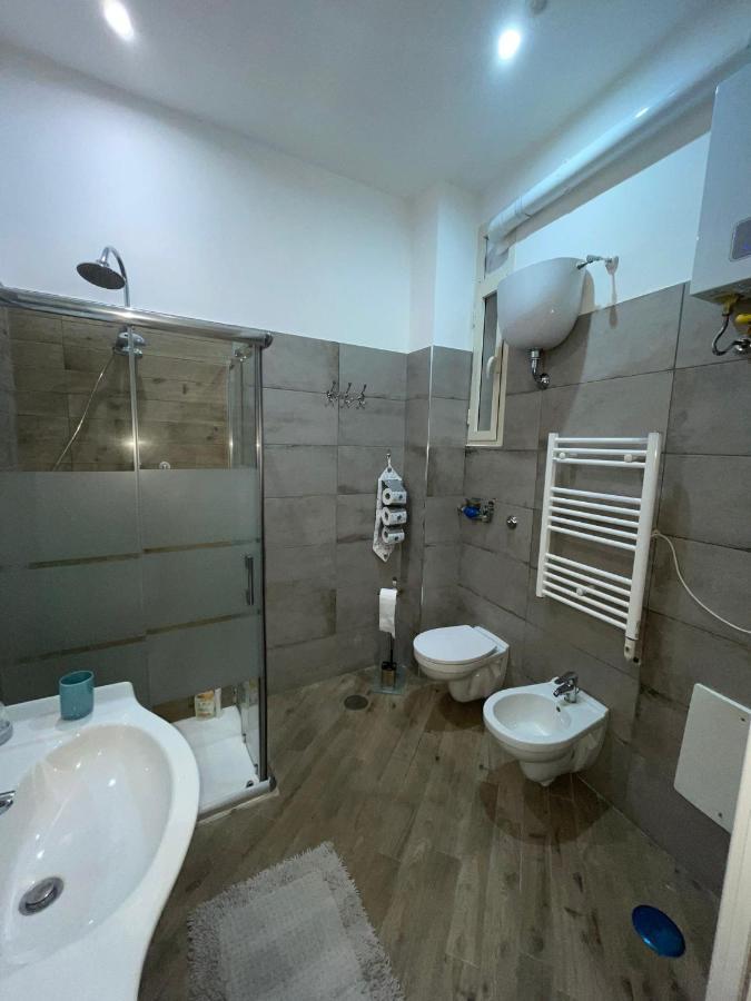 Dormire A Napoli Centro Holiday House Casa Vacanza Ngoại thất bức ảnh