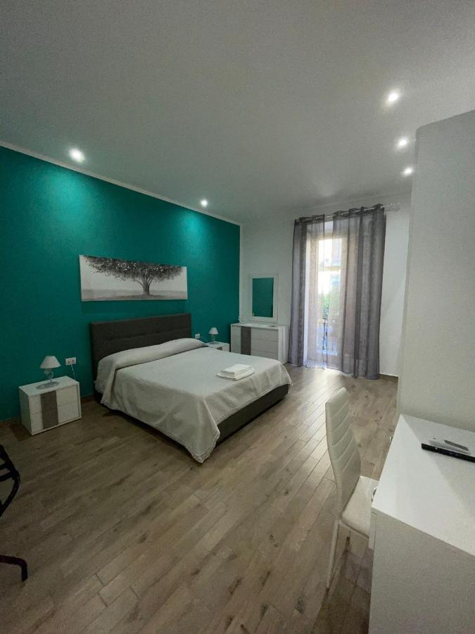 Dormire A Napoli Centro Holiday House Casa Vacanza Ngoại thất bức ảnh