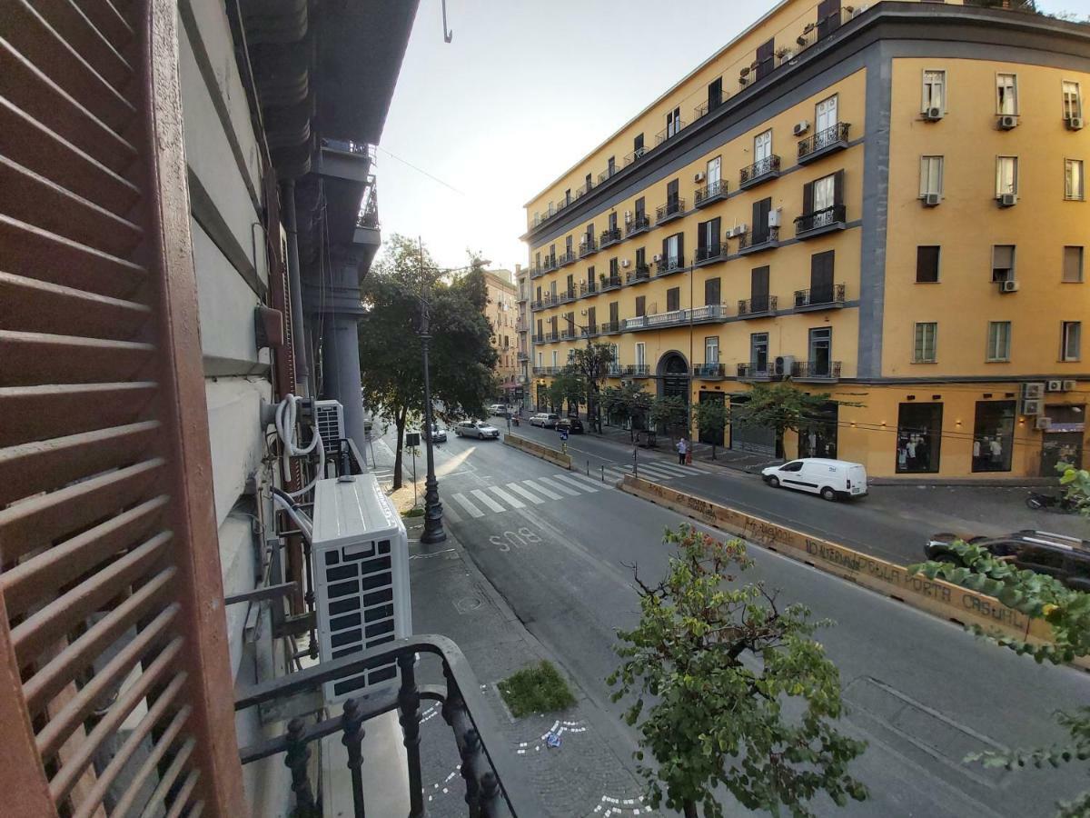 Dormire A Napoli Centro Holiday House Casa Vacanza Ngoại thất bức ảnh