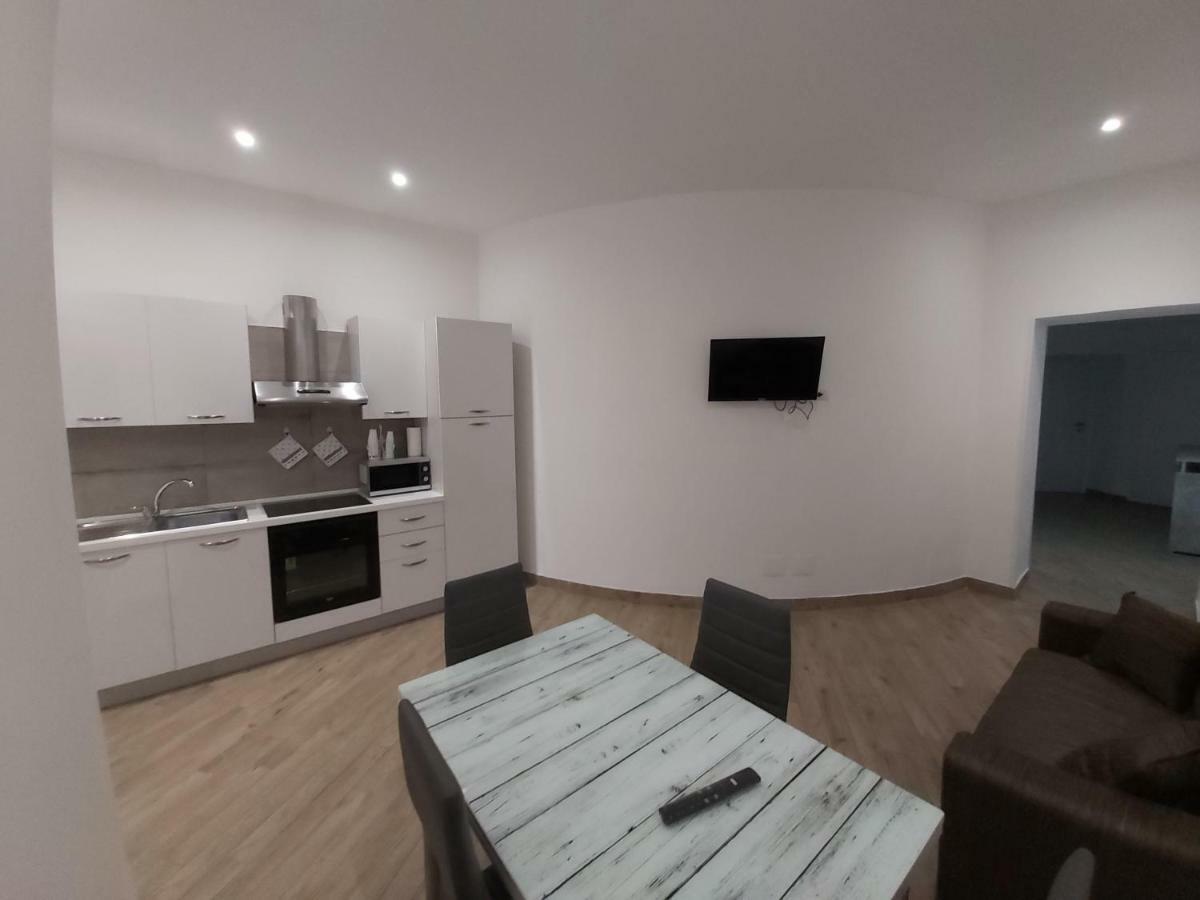 Dormire A Napoli Centro Holiday House Casa Vacanza Ngoại thất bức ảnh